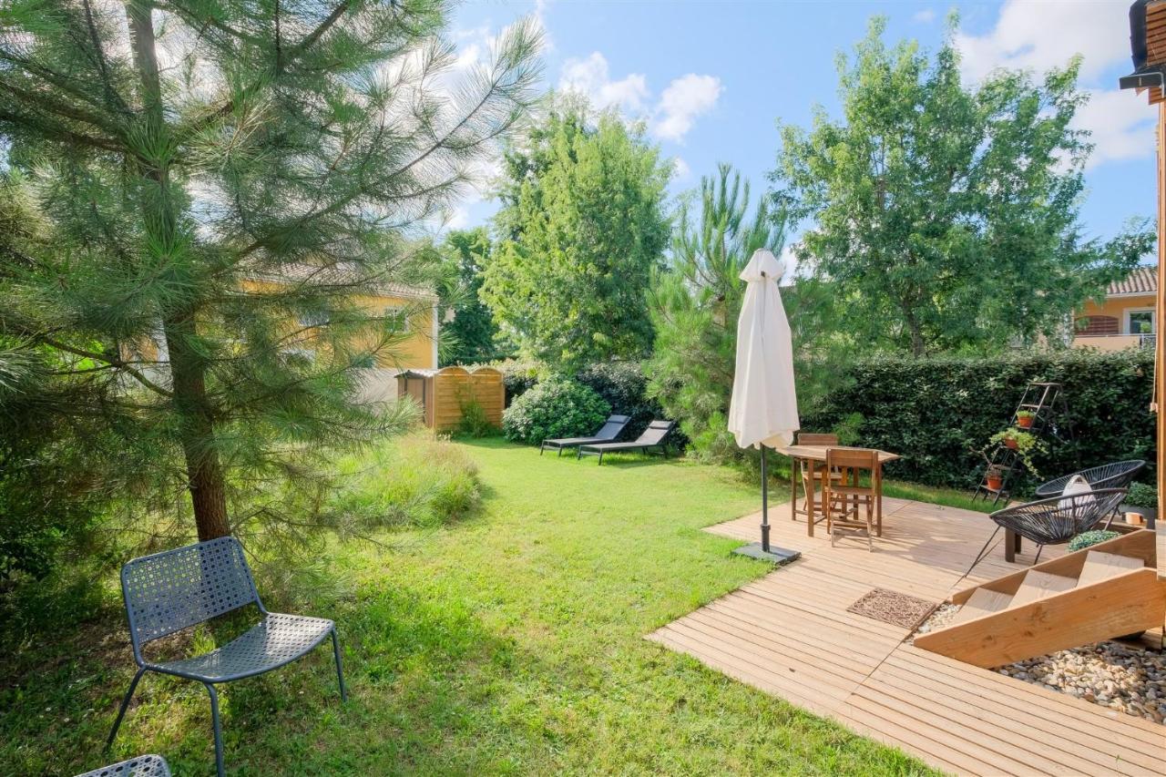 Les Suites D'Alienor-Suite Mimosa Pessac Exterior photo